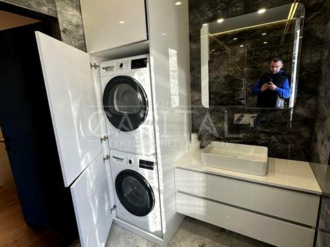 будинок за адресою с. Петропавлівська Борщагівка, Київська вул., 12