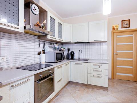 квартира за адресою Василя Симоненка вул., 2-А