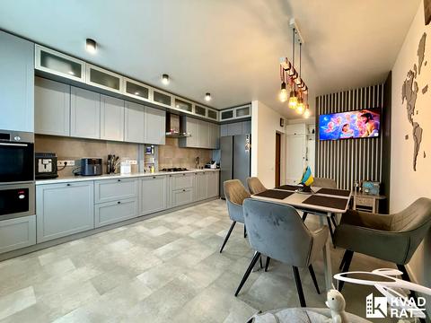 квартира за адресою с. Микитинці, Петра Маланюка вул., (Будинок 2)