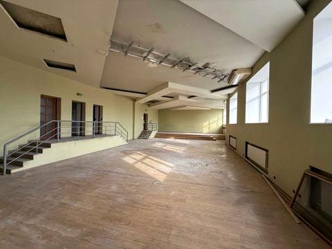 комерційна за адресою Київ, Богдана Хмельницького вул., 38