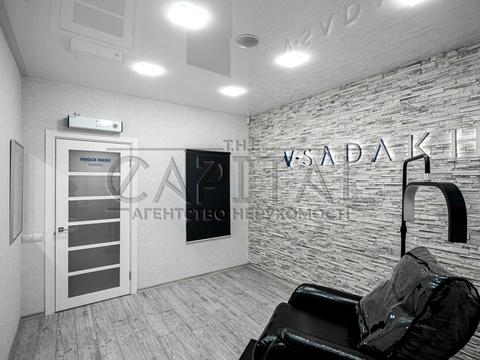 комерційна за адресою Регенераторна вул., 4 к6