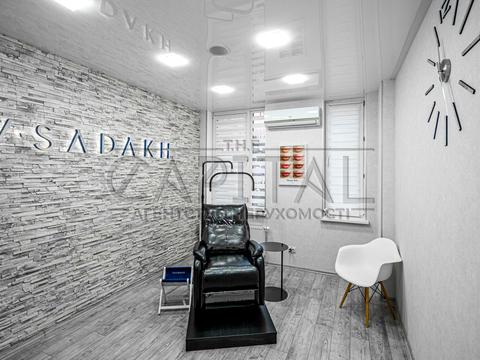 комерційна за адресою Регенераторна вул., 4 к6