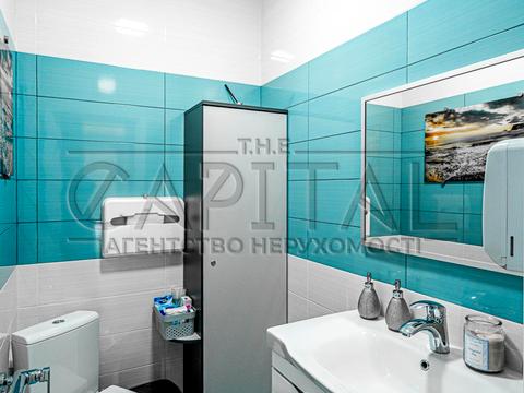 комерційна за адресою Регенераторна вул., 4 к6