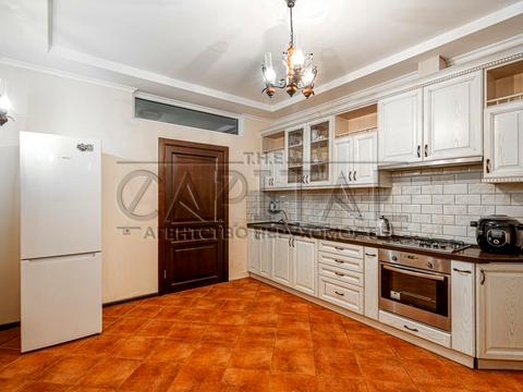 будинок за адресою Печерська вул., 10