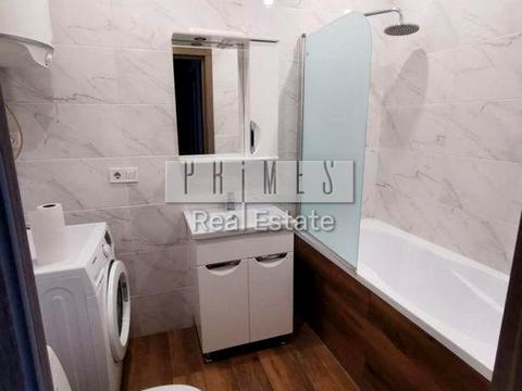 комерційна за адресою Регенераторна вул., 4 к1-3