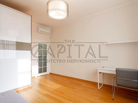 квартира за адресою Василя Тютюнника вул. (Анрі Барбюса), 53