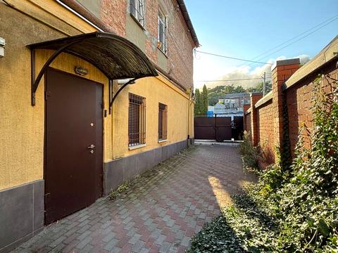 квартира за адресою Виконкомівська вул., 45