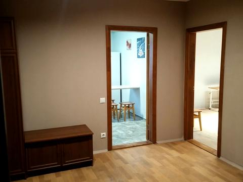 квартира за адресою Анни Ахматової вул., 28