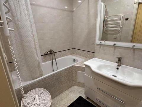 квартира за адресою Анатолія Петрицького вул., 21