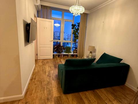 квартира за адресою Академіка Писаржевського вул., 8