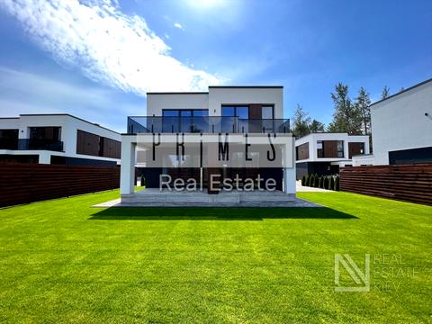 будинок за адресою Набережна вул.