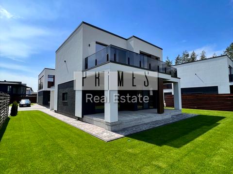 будинок за адресою Набережна вул.