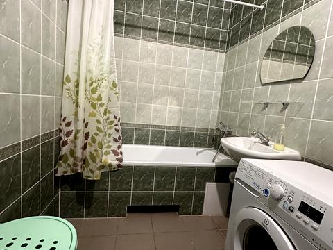 квартира за адресою Анни Ахматової вул., 28