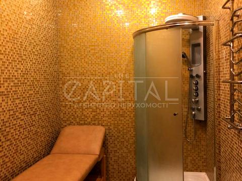 будинок за адресою Соборна вул. (), 2-В