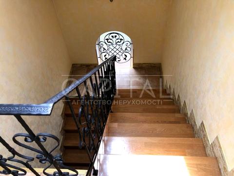 будинок за адресою Соборна вул. (), 2-В