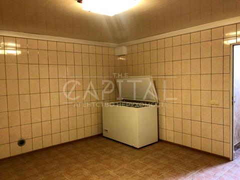 будинок за адресою Соборна вул. (), 2-В