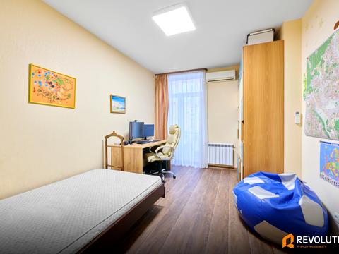 квартира за адресою Регенераторна вул., 4к2