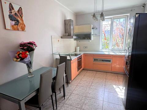 будинок за адресою Одеса, Китобійна вул., 63