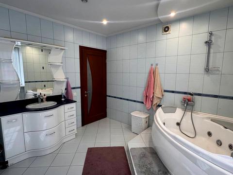 будинок за адресою Одеса, Китобійна вул., 63