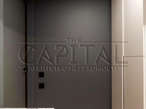 комерційна за адресою Лютеранська вул., 10-В