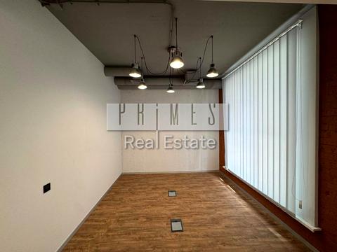 комерційна за адресою Андрія Верхогляда вул. (Михайла Драгомирова), 4б