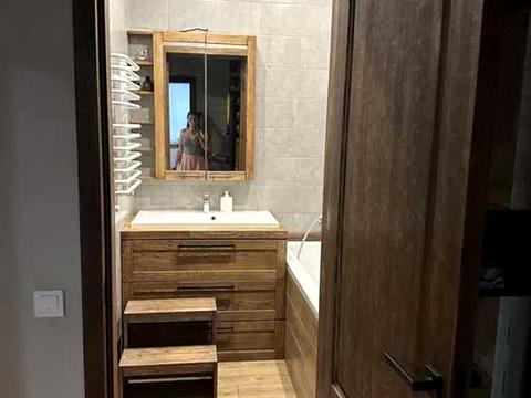 будинок за адресою смт. Таїрове, Медицинская