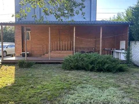 будинок за адресою смт. Таїрове, Медицинская