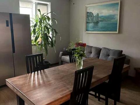 будинок за адресою смт. Таїрове, Медицинская