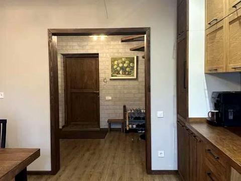 будинок за адресою смт. Таїрове, Медицинская