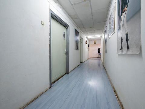 коммерческая по адресу Червоной Калины просп. (Владимира Маяковского), 15