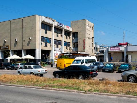 коммерческая по адресу Червоной Калины просп. (Владимира Маяковского), 15