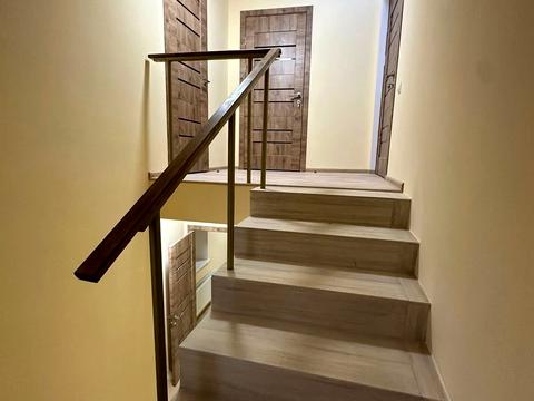 комерційна за адресою Шандора Петефі пл., 20