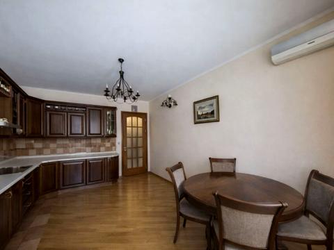 квартира за адресою Панаса Мирного вул., 12