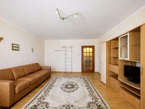 квартира за адресою Панаса Мирного вул., 12