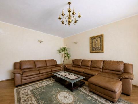 квартира за адресою Панаса Мирного вул., 12