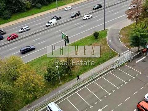 комерційна за адресою Миколи Міхновського бульв. (Дружби народів), 19