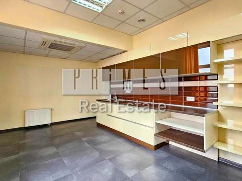 комерційна за адресою Миколи Міхновського бульв. (Дружби народів), 19