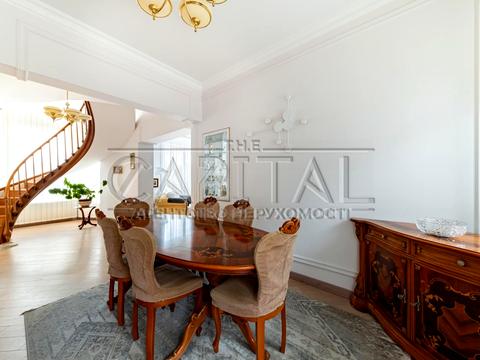 коммерческая по адресу Ломаковская ул. (Мичурина), 2