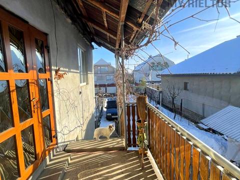 будинок за адресою Головна, 154