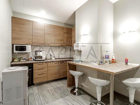 комерційна за адресою Київ, Січових Стрільців вул. (Артема), 84-А