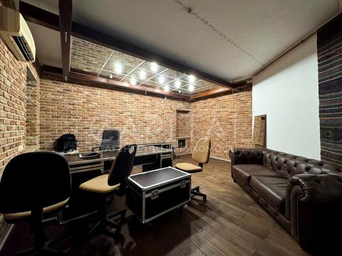 коммерческая по адресу Никольско-Ботаническая ул., 15