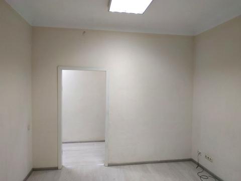 комерційна за адресою Велика Васильківська вул. (Червоноармійська), 58