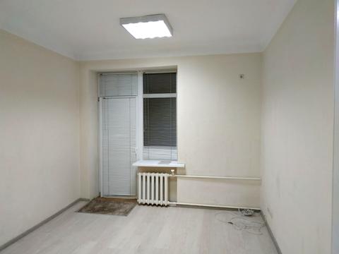 комерційна за адресою Велика Васильківська вул. (Червоноармійська), 58