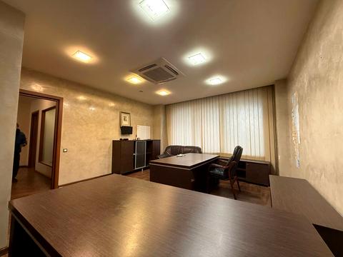 комерційна за адресою Одеса, Літературна вул., 1а