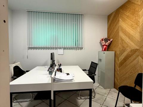 комерційна за адресою Коломийський пров., 17/31а