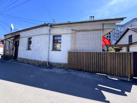 будинок за адресою Домбровського вул., 69