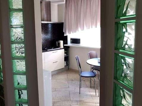 квартира за адресою Київ, Михайла Грушевського вул., 34-А