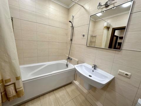 квартира по адресу Драгоманова ул., 40-Ж