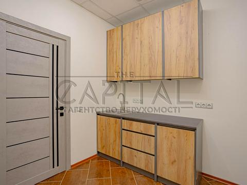 коммерческая по адресу Саксаганского ул., 42