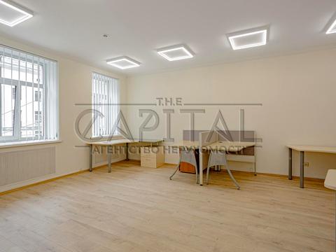 коммерческая по адресу Саксаганского ул., 42